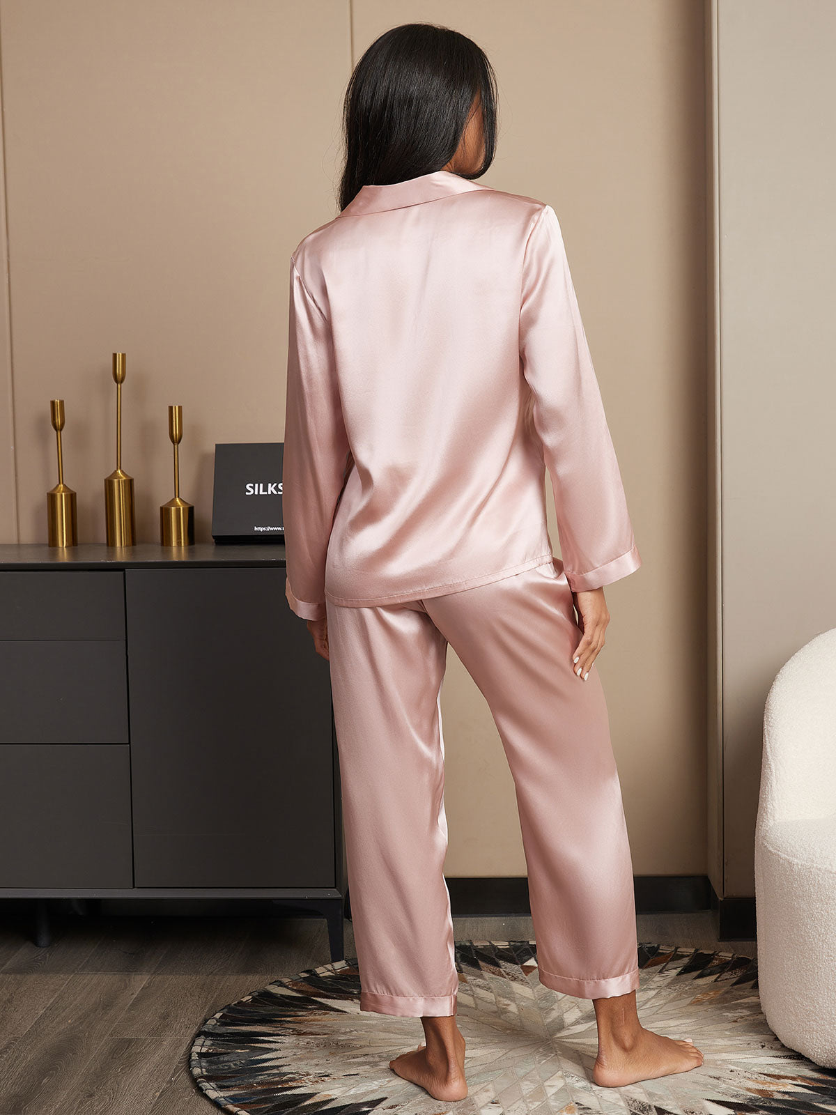 Pyjama Femme en Pure Soie avec Boutons