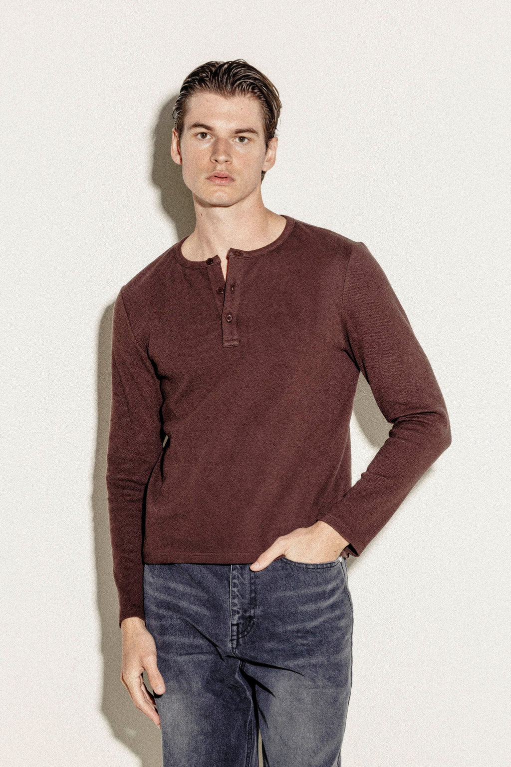 Chemise Henley Côtelée | Marron Foncé