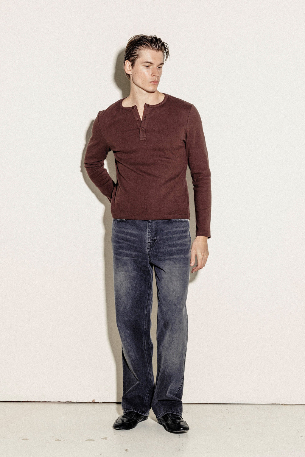 Chemise Henley Côtelée | Marron Foncé