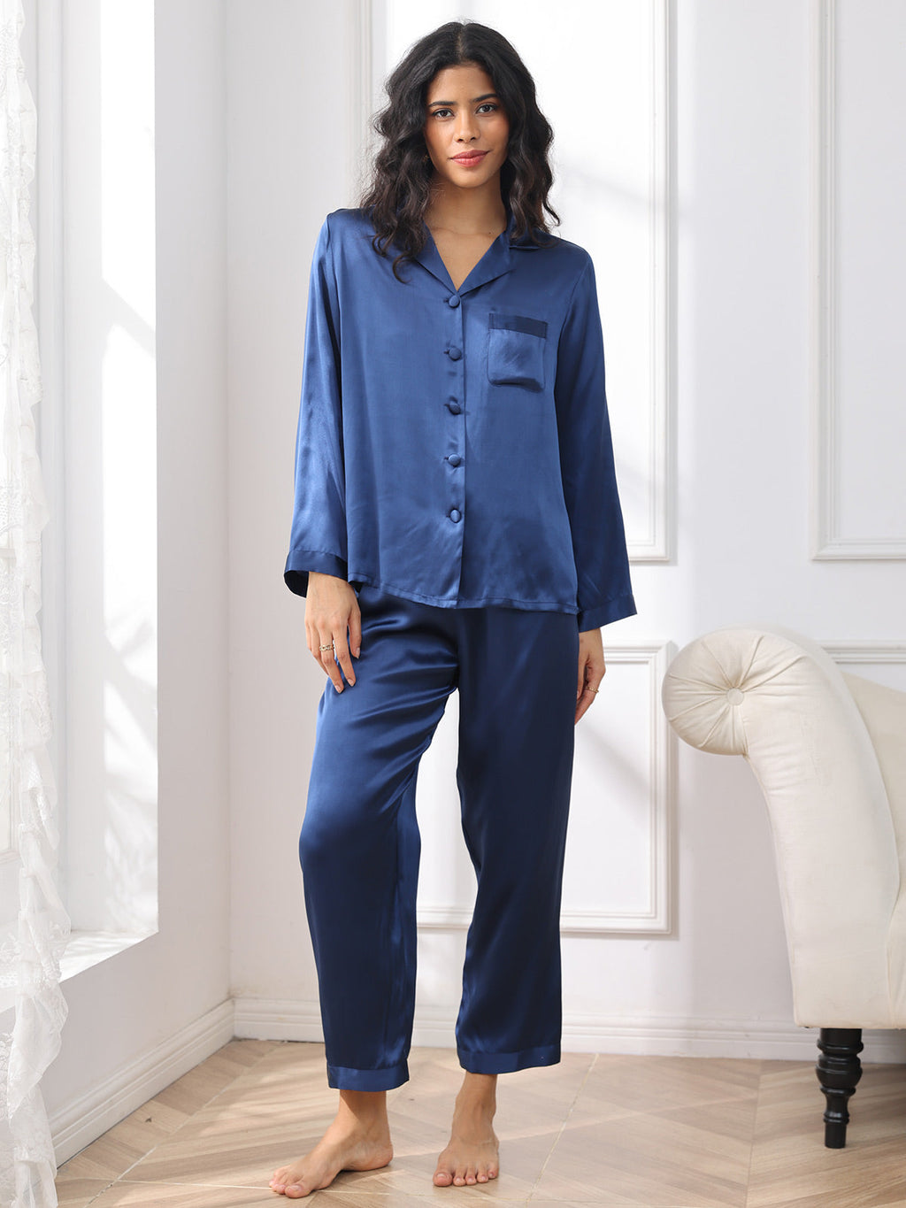 Pyjama Femme en Pure Soie avec Boutons