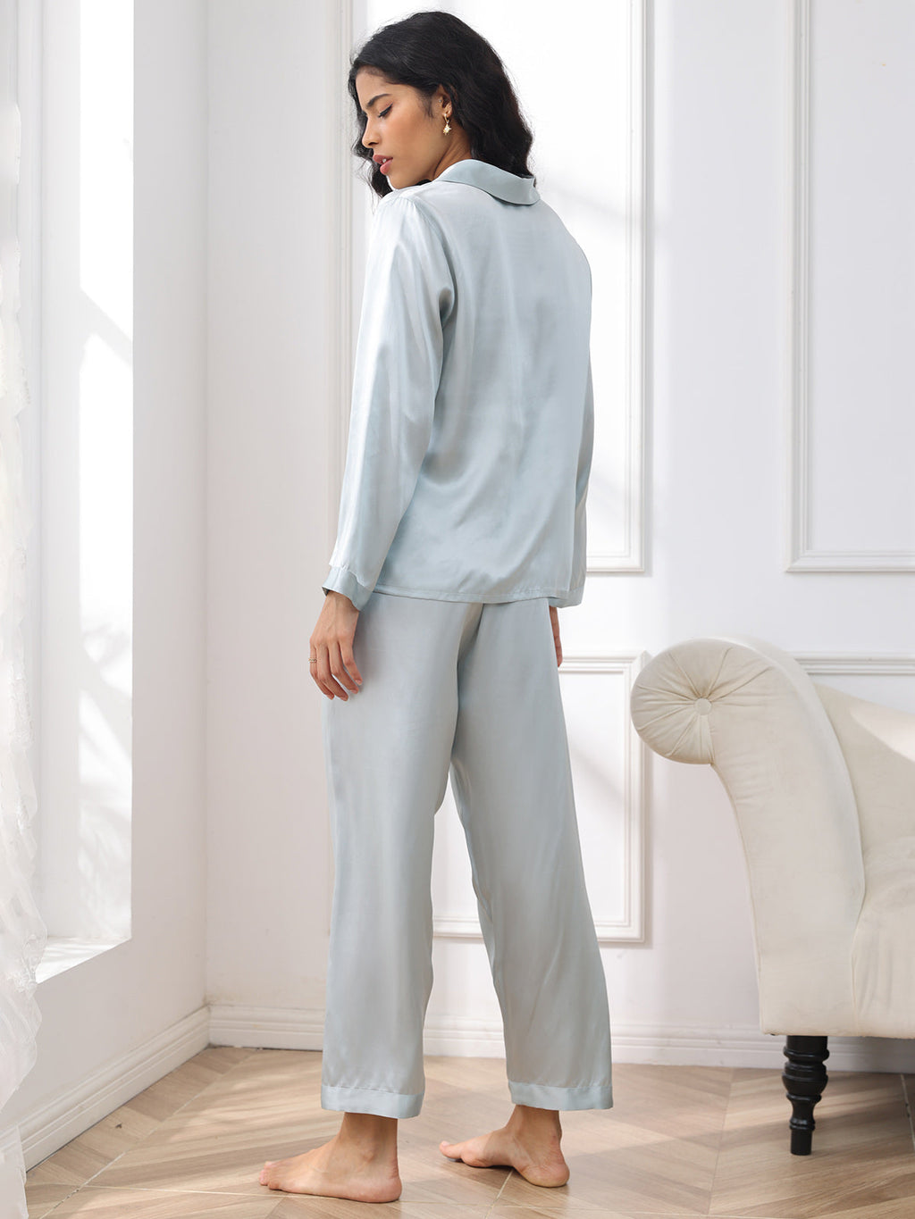 Pyjama Femme en Pure Soie avec Boutons