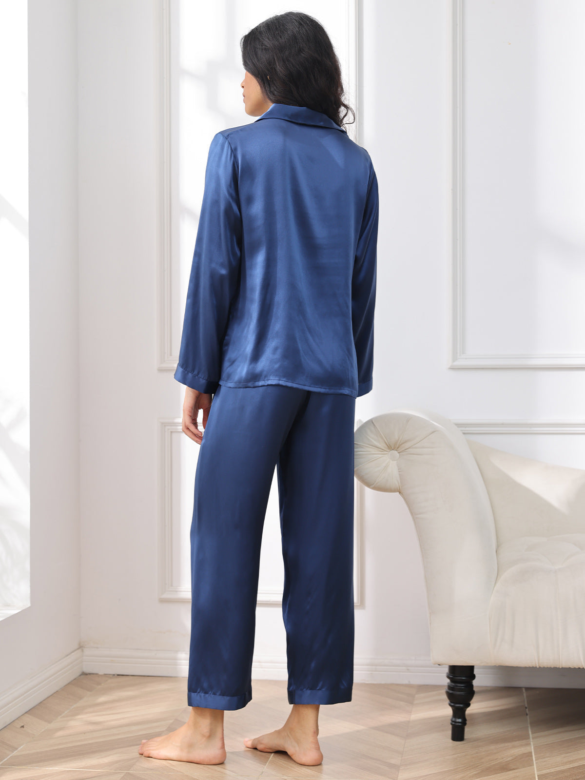 Pyjama Femme en Pure Soie avec Boutons